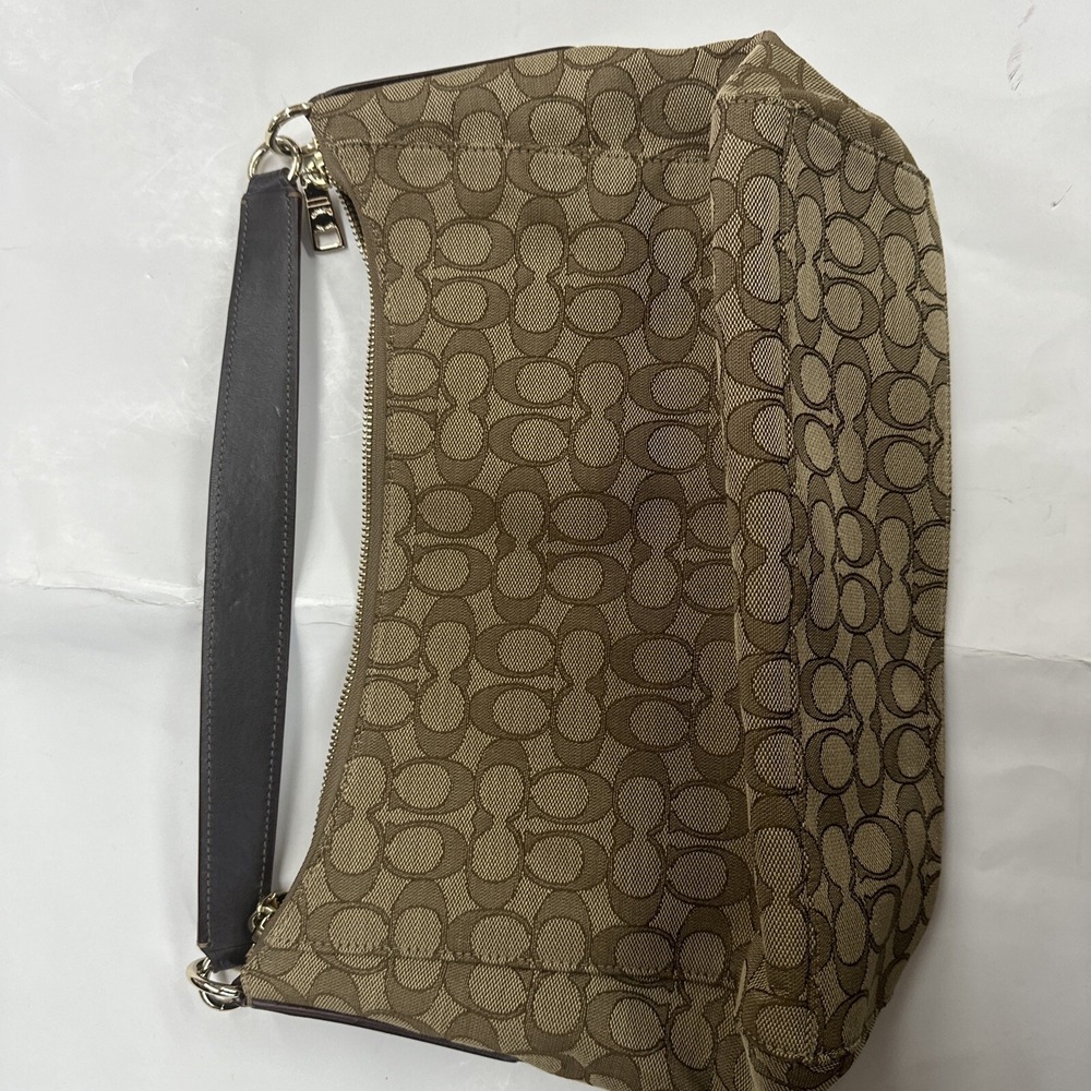Coach Handbag/Purse Nice&clean Pocket Inside Brown Leather Strap Medium Size Bag